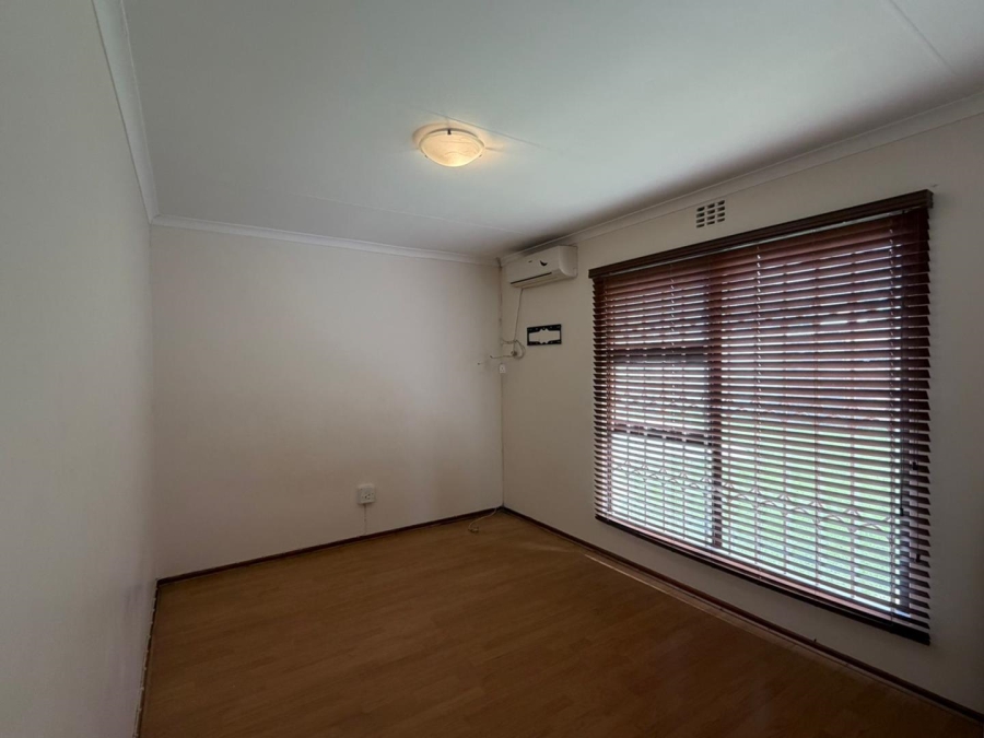 To Let 2 Bedroom Property for Rent in Overbaakens Eastern Cape